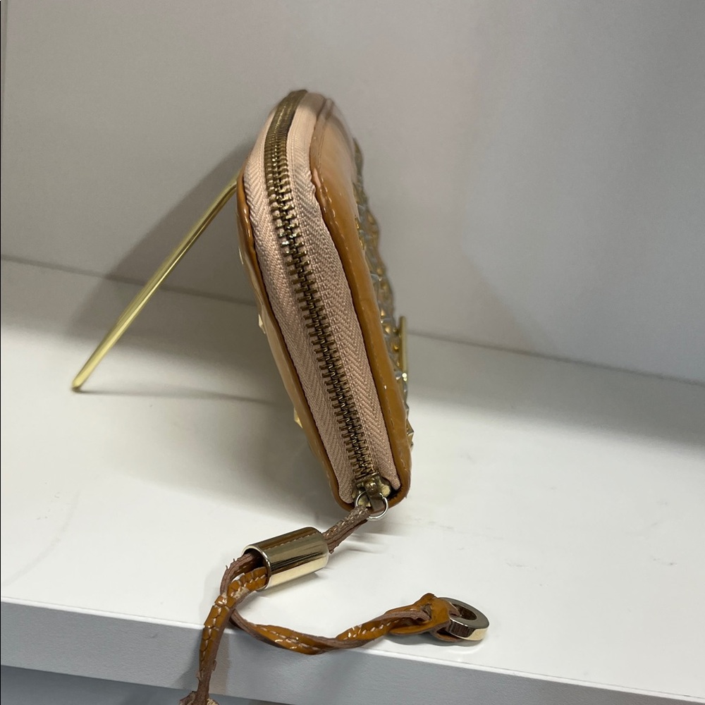 🔥🔥 Jimmy Choo Star-Studded Tan/pink interior Wallet - Picture 4 of 12